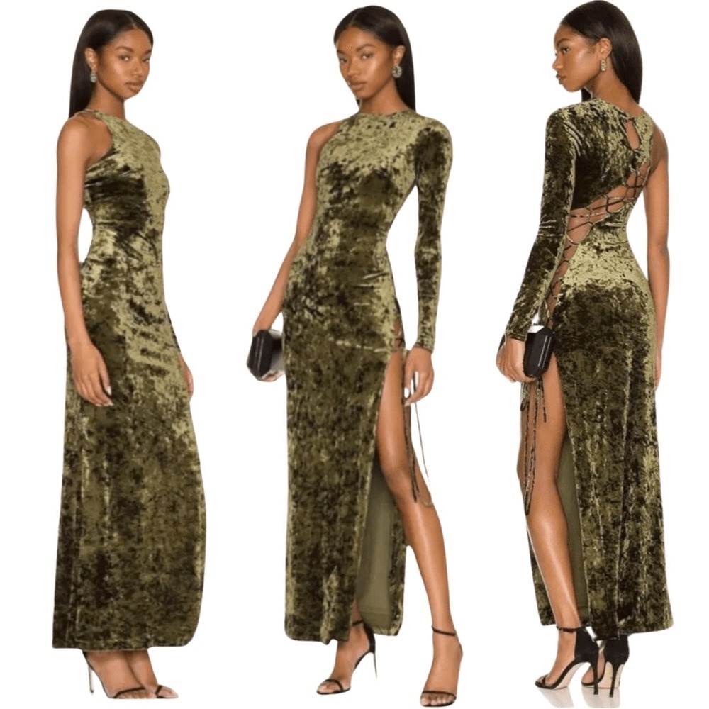 NWT! REVOLVE | Camila Coehlo Gabrille Velvet Dress